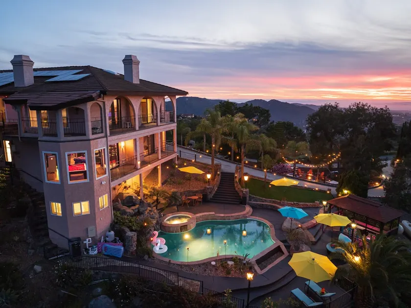 Sky Candy Estate - Sunrise+Sunset Views, Pool, Spa - Image 1