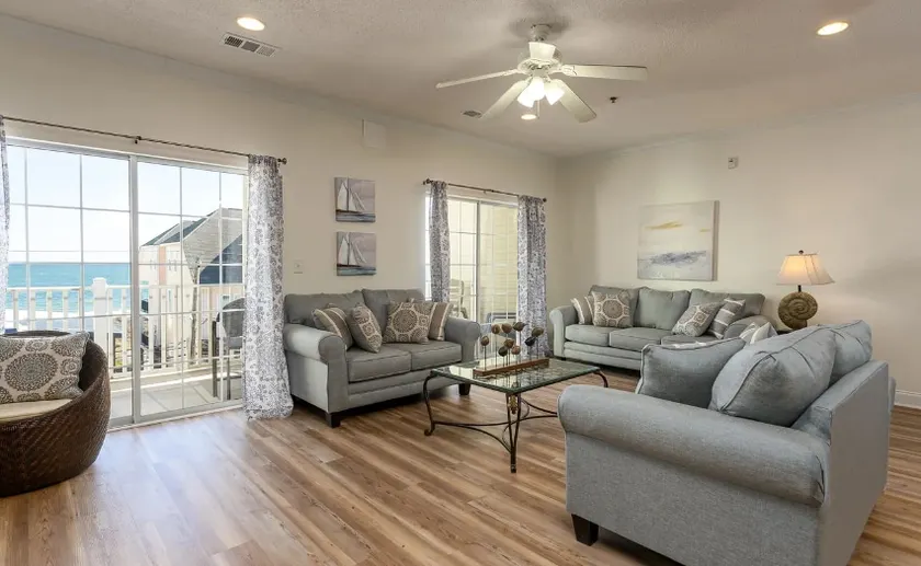 Schöne 6-Zimmer-Wohnung in Cherry Grove! - Image 1