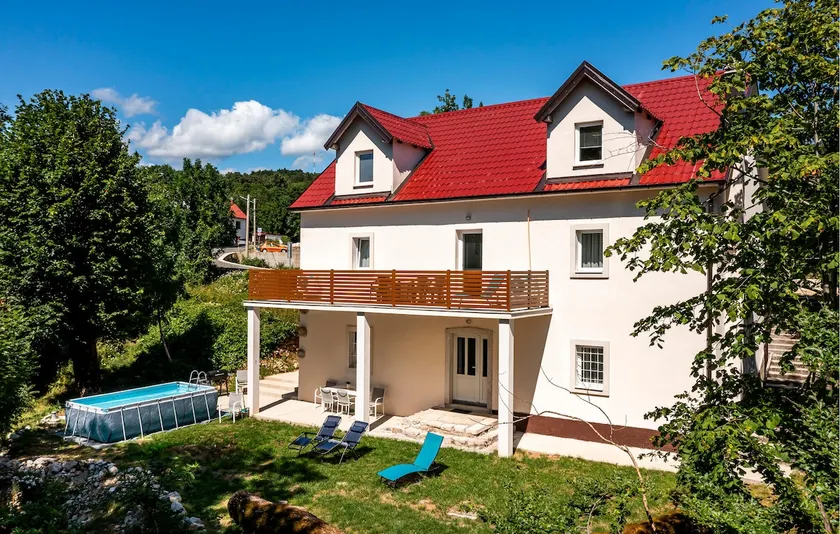 Wunderschönes Haus in Zlobin mit beheiztem. - Image 1