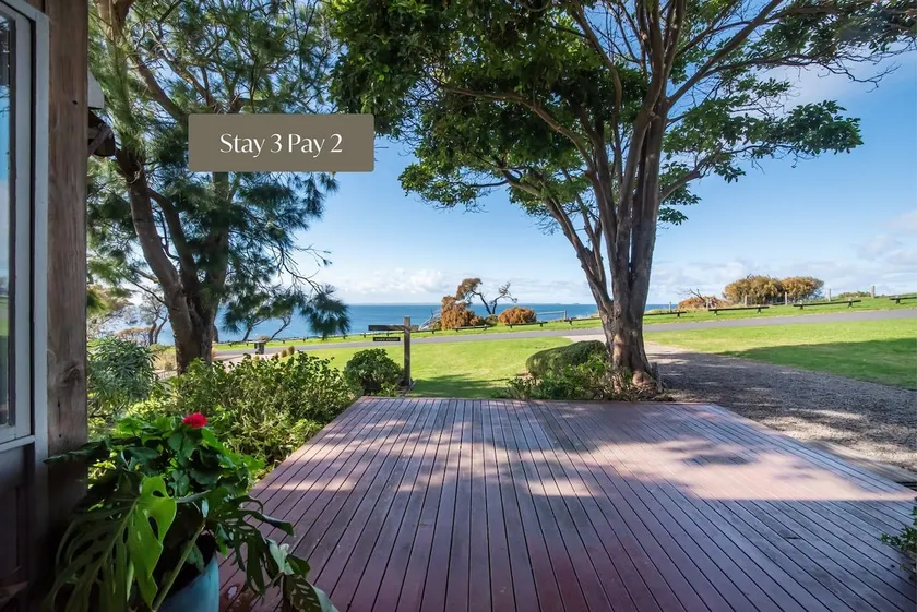 Pebble Views by Property Mums - Image 1