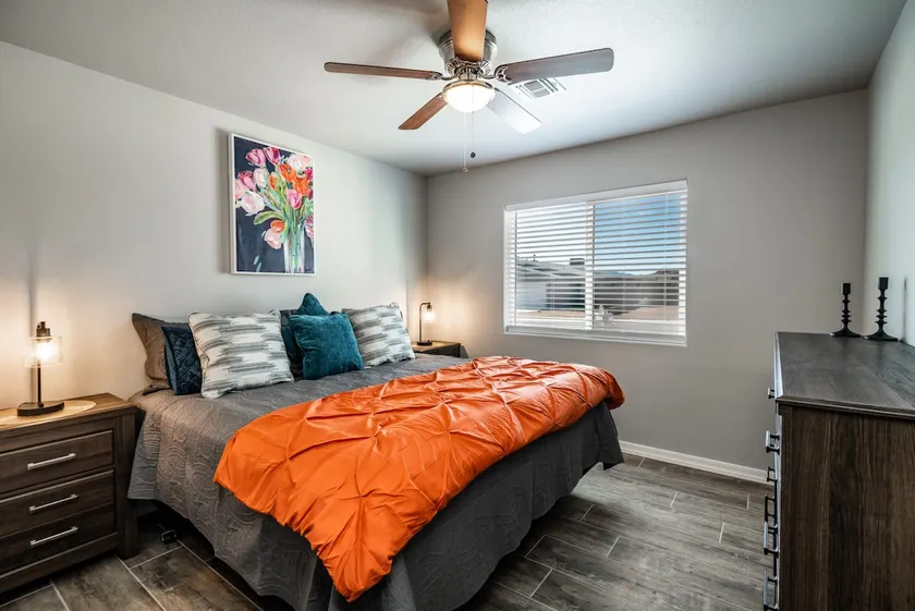 Chic duplex retreat in Central Kingman! - Image 1