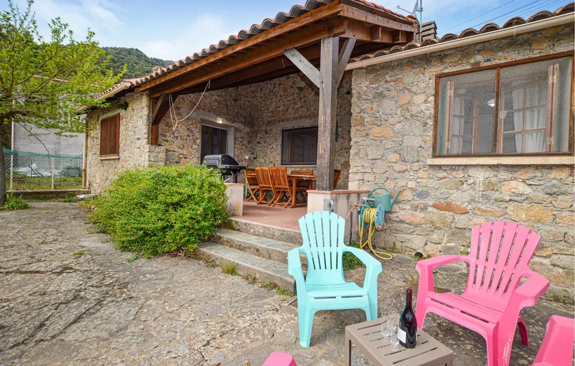 Cozy home in Popolasca with house a mountain view - Image 1