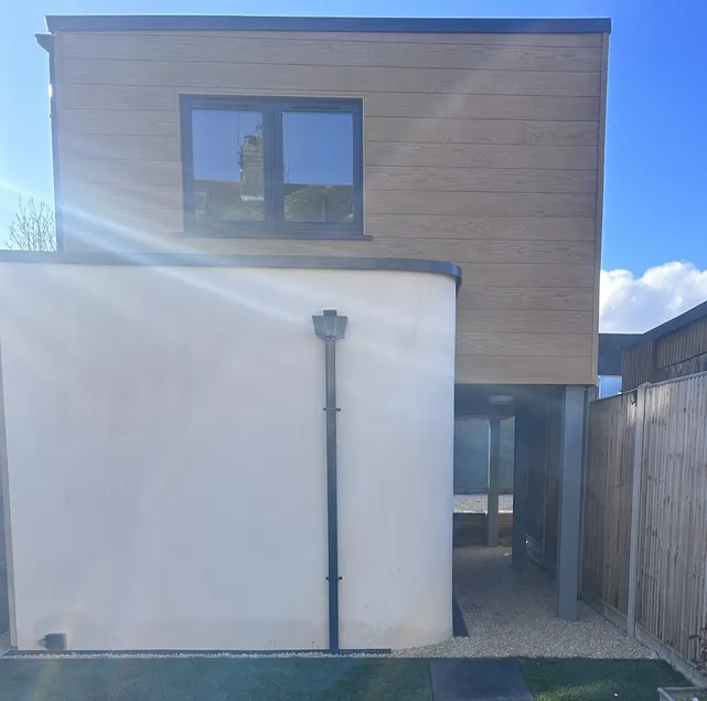 Modern-House-Private Bathroom-No View - Image 1