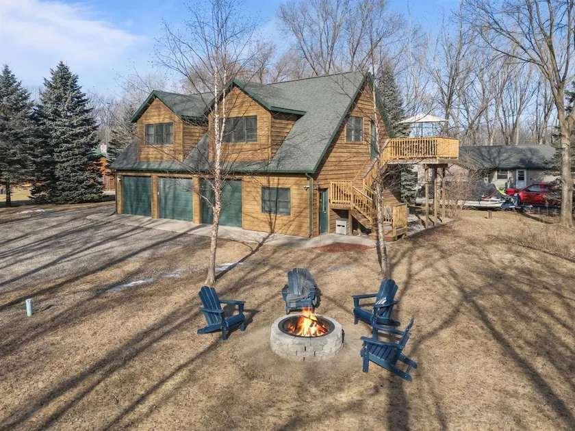 Cozy Budget Stay • Firepit & Relaxing Space - Image 1