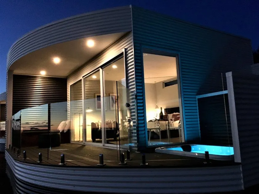 The Nest, Heated Spa, Couples Retreat, Private - Image 1
