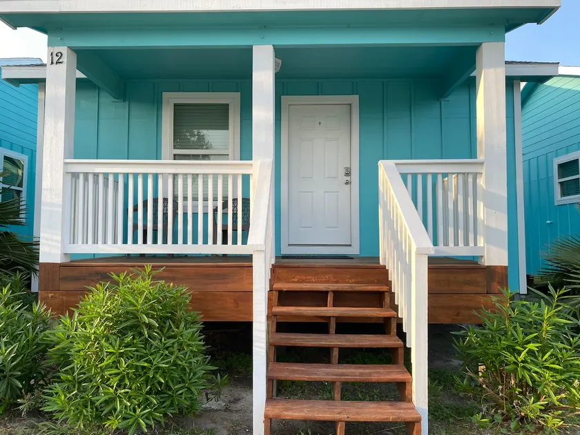 Horizon Cottage #12 - Image 1