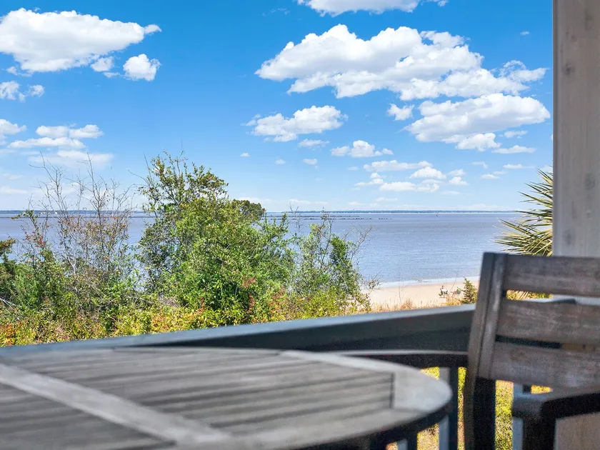 Cozy Beach and Racquet Condo | Heated Pool Access - Image 1