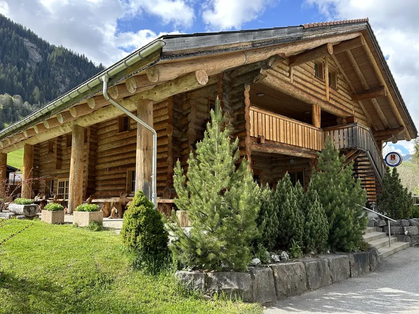 Apartment N - Private Log Apartment - Heiti Lodge - Image 1