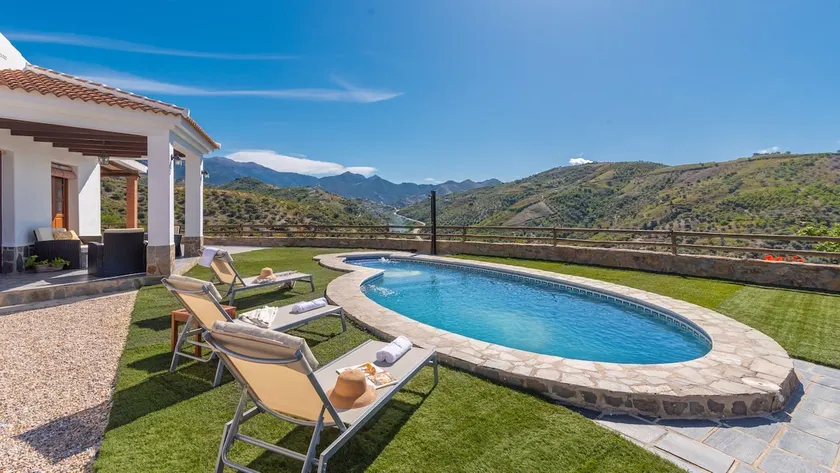 Finca La Diosa Salares by Ruralidays - Image 1