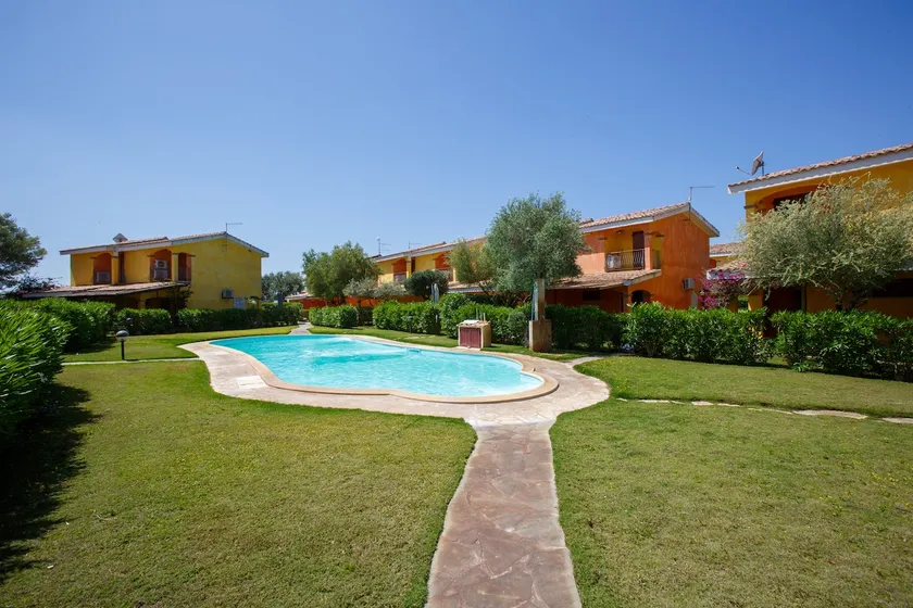 Villa Mama private compound swimming pool - Image 1