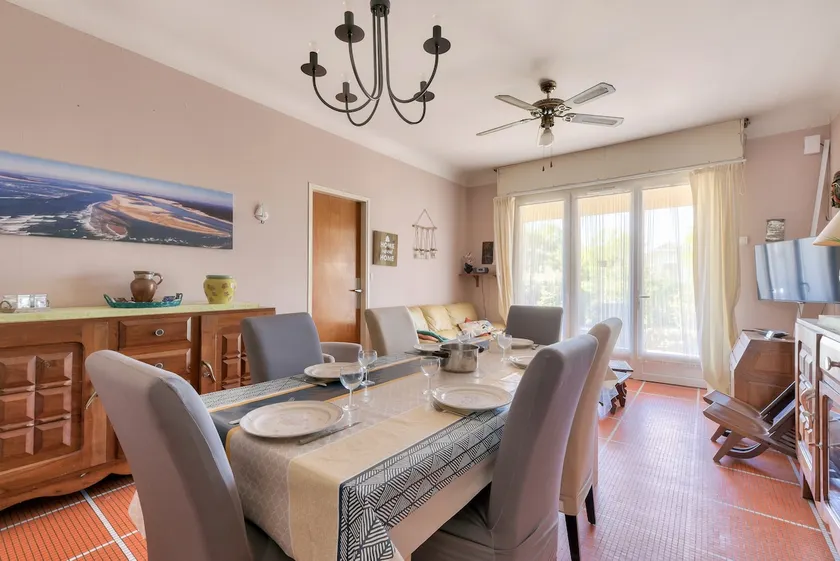 300m from Mauret's beach, House for 8 - Image 1