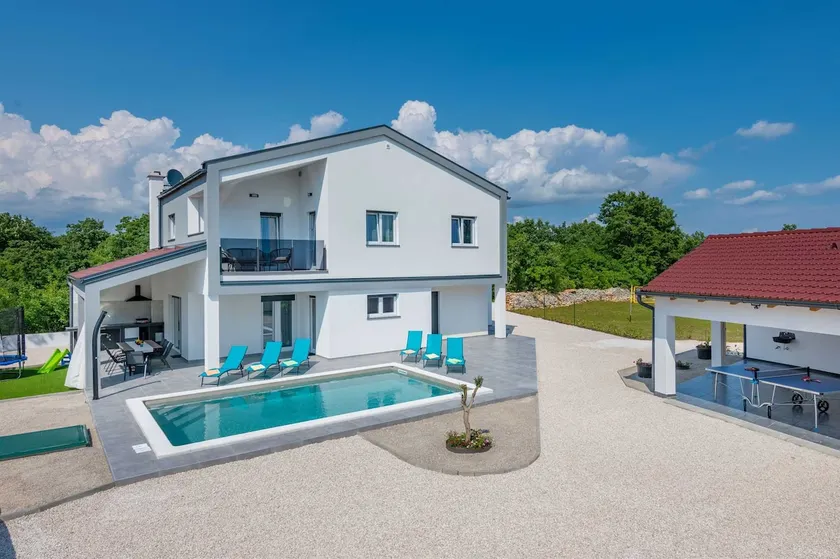 Villa Rovena, a modern and luxurious Istrian villa - Image 1