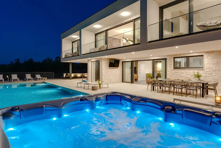Villa Hillside Gem heated pool,HotTub,Billiard - Image 1