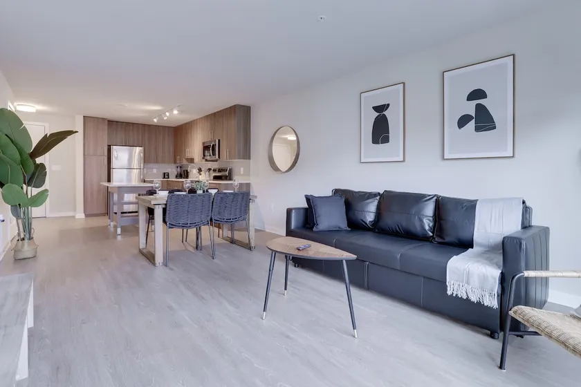 Relax & Enjoy in this Apartment at Alexandria - Image 1