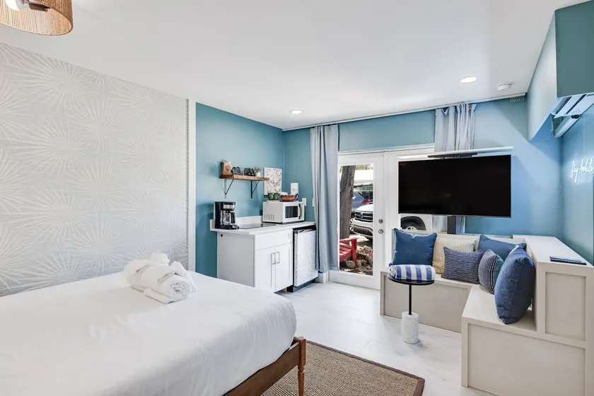The Palm Frond - Upgraded Studio at PalmView of Sanibel with Bikes - Image 1