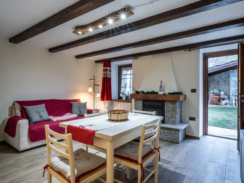 Bonheur House by Interhome - Image 1