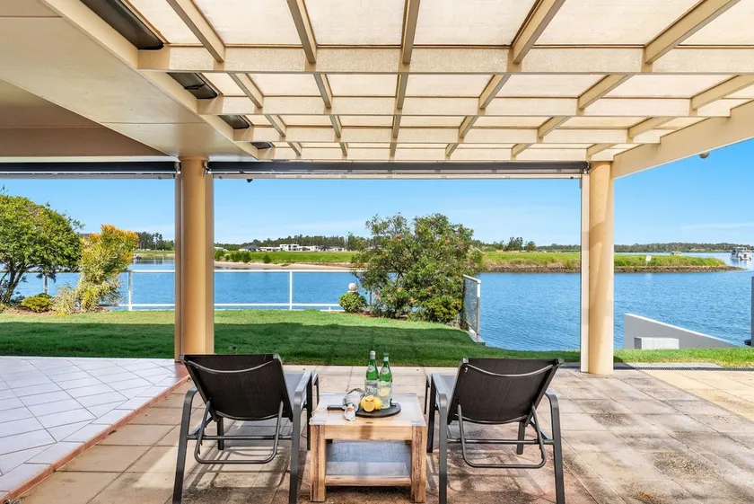 Sunsets AT 101 - Pet Friendly Waterfront - Holiday Yamba - Image 1