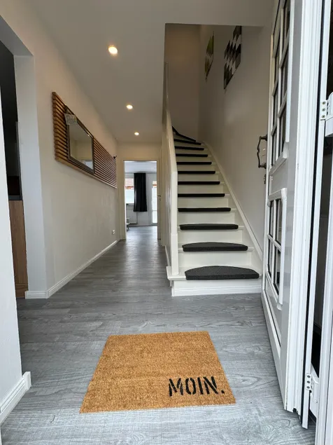 Smolly's vacation home - Image 1
