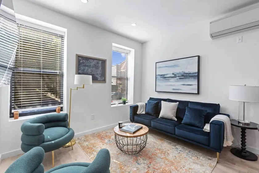 Trendy Crown Heights Abode - Image 1