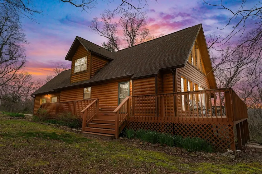 Lakefront Cabin perfect for families - Image 1