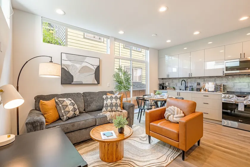Downtown Seattle Retreat - Rooftop Deck & Views - Image 1
