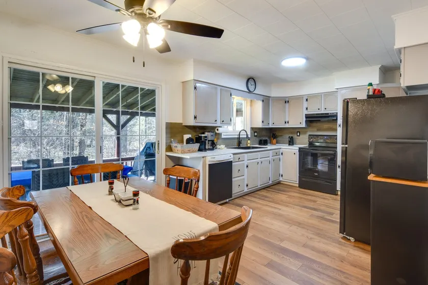 Cozy Dubois Home w/ Deck ~ 8 Mi to Treasure Lake! - Image 1