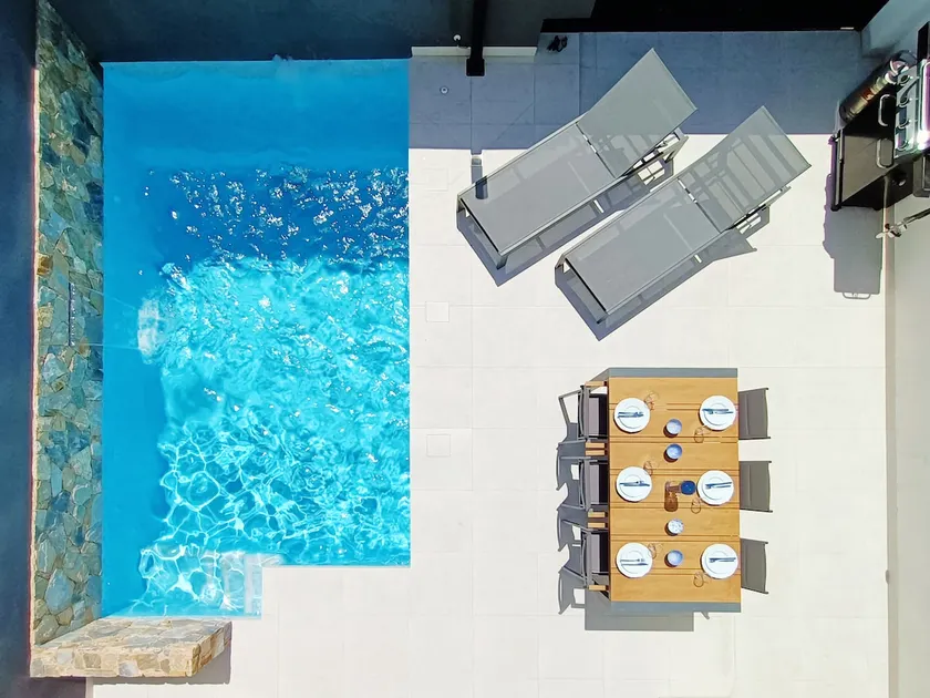 Villa mit Pool, Whirlpool und Dachterrasse - Image 1