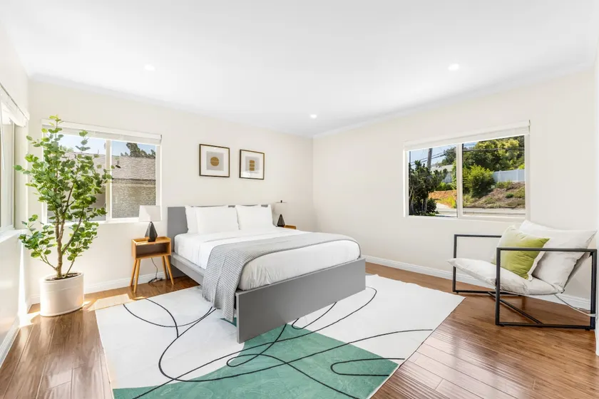 Spacious Home with Large Yard and Mountain Views - Image 1