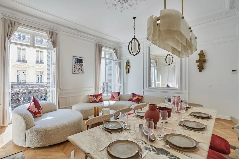 Apartment Opera Vendome by Studio Prestige - Image 1