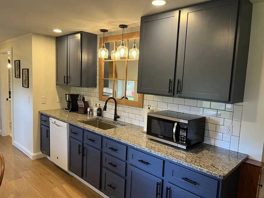 Spring Lodge - Total Renovation, new listing, 20 m - Image 1
