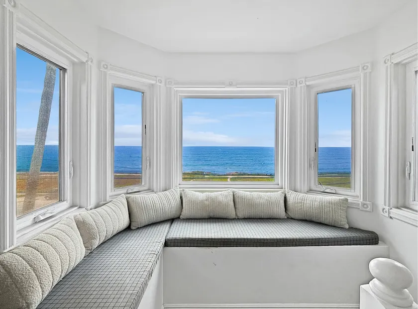 Ocean Front-Panoramic Views-Hot Tub - Image 1
