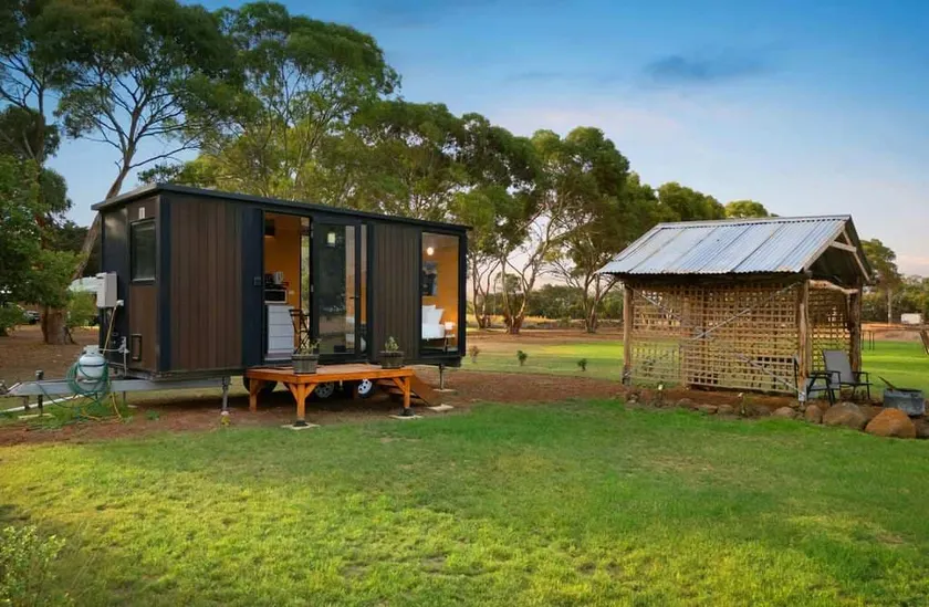 Lara Grove Cottage 1 by Tiny Away - Image 1