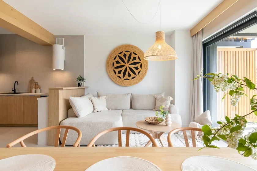 A1. Stylchyn Park Apartment - Image 1