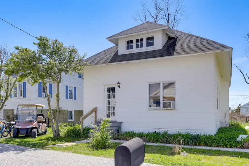 Pet-friendly Smith Island Cottage w/ Golf Cart! - Image 1