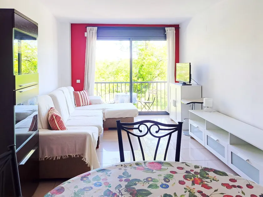 Girona City Apartment Vacation Rental - Image 1