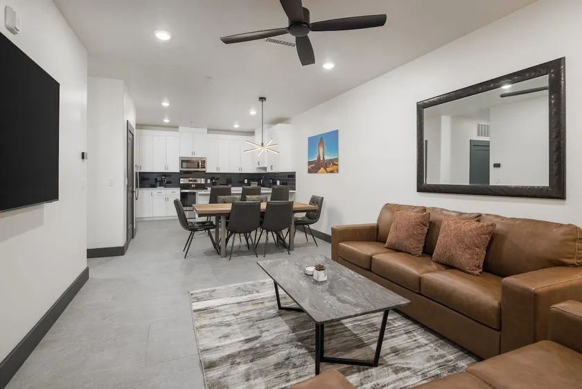 Vizcaya #11 - Moab's Newest Luxury Rental - Image 1
