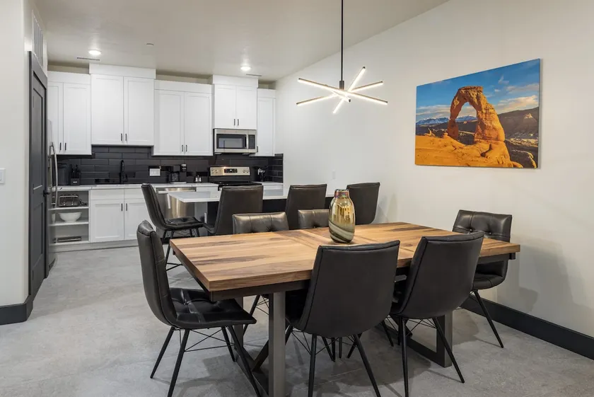 Vizcaya #8 - Moab's Newest Luxury Rental - Image 1