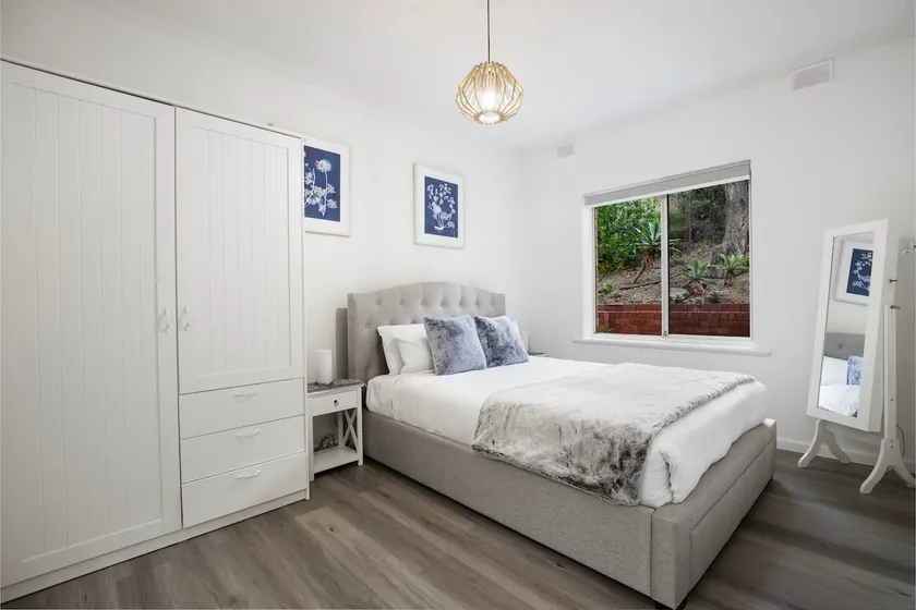 Sammy's Seaside Hideaway in Henley Beach - Image 1