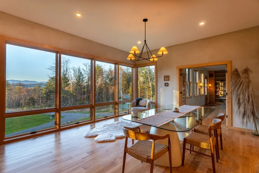 Mountain View’s * Covered Deck * Warm Contemporary - Image 1