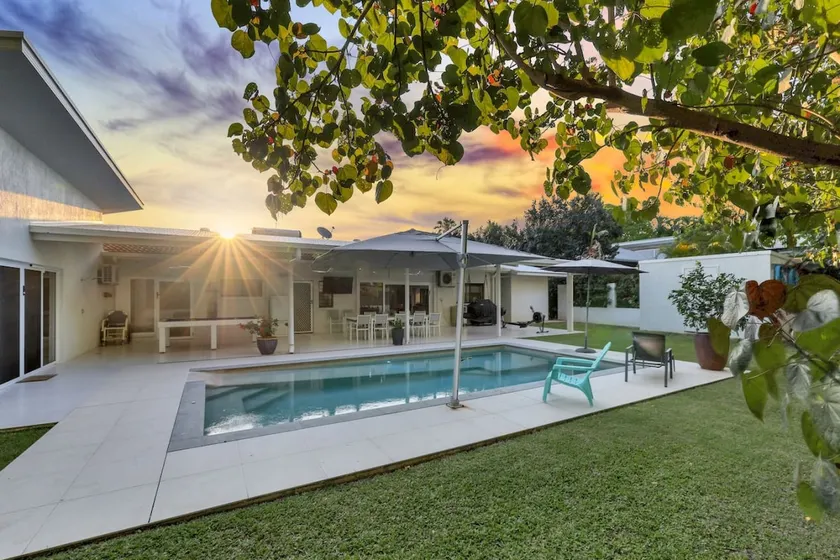 Expansive Home in Fannie Bay - Image 1
