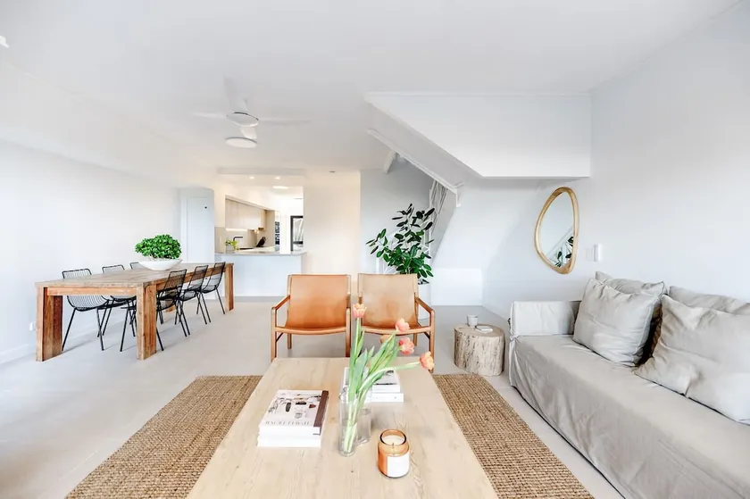 Pooch Friendly Renovated Beach Retreat with Views - Image 1