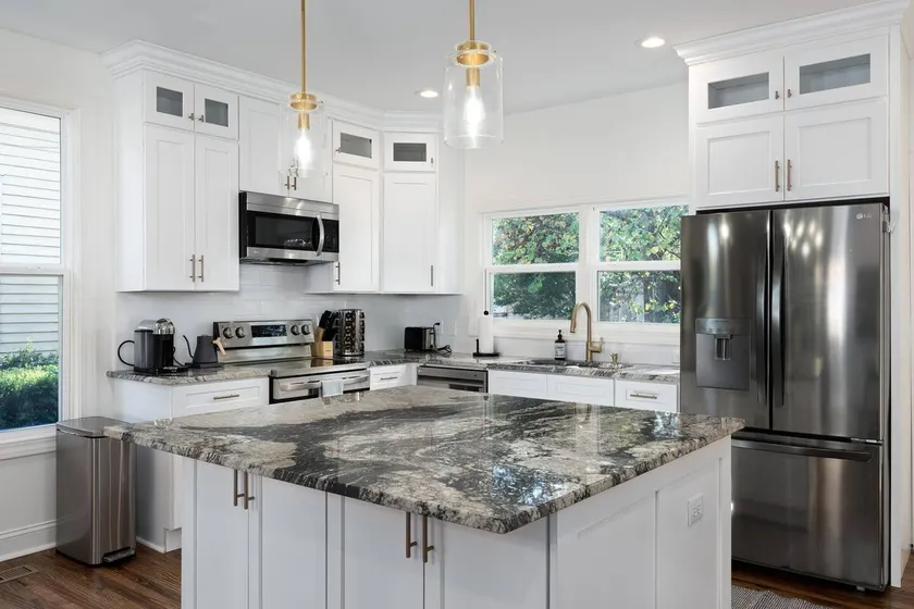 Modern Bham Reno on 2nd - Sleeps 10 - Image 1