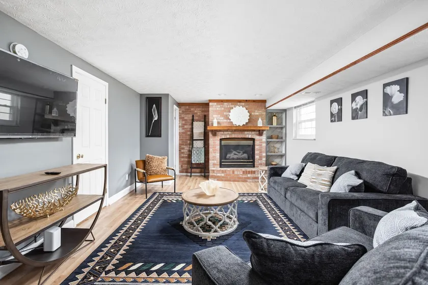 3 miles to Grand Park. Pet-Friendly w/ Game Room! - Image 1