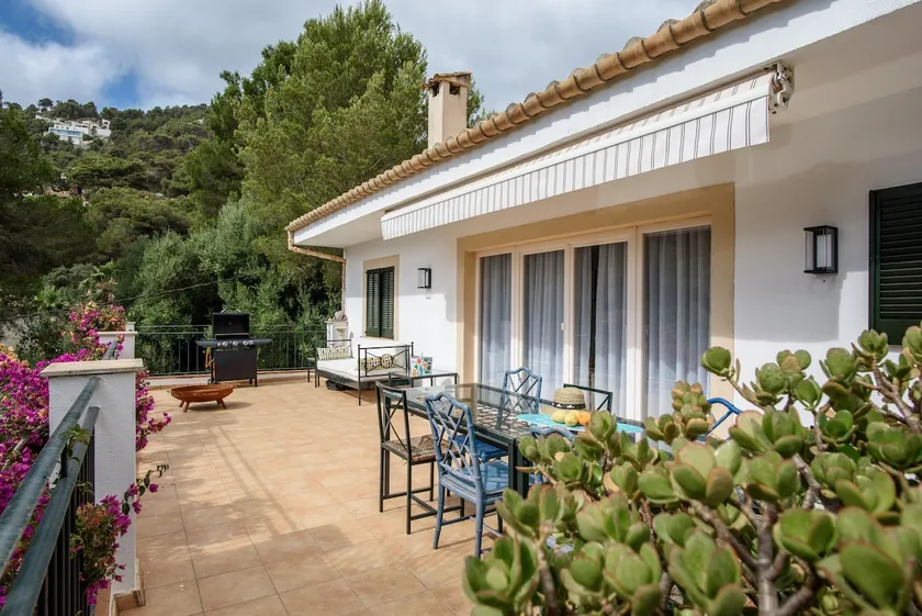 Villa 'Polina' avec vue sur les montagnes, Wi-Fi et climatisation - Image 1
