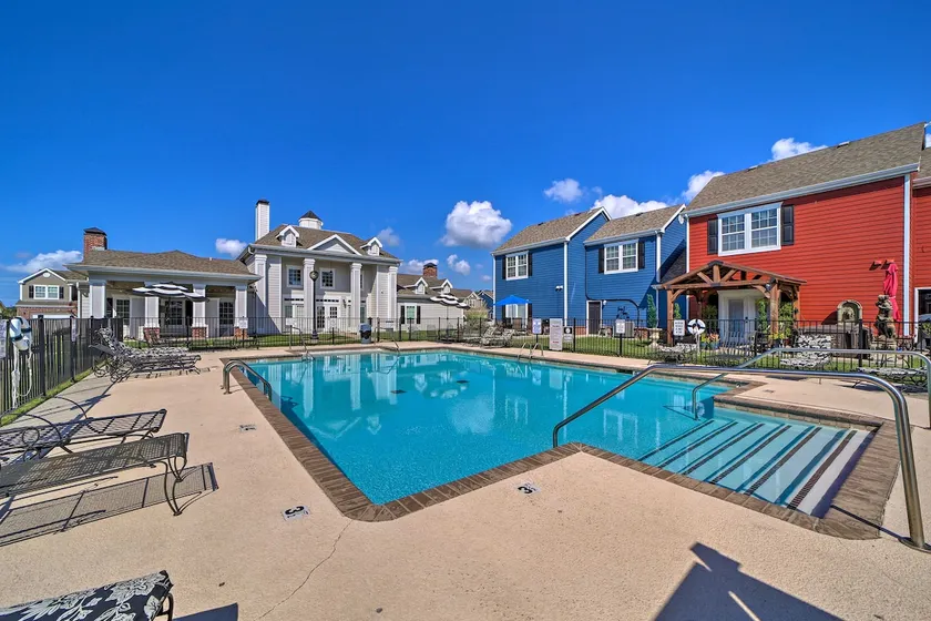 Half-Mi to Grand Lake: Townhome w/ Hot Tub - Image 1