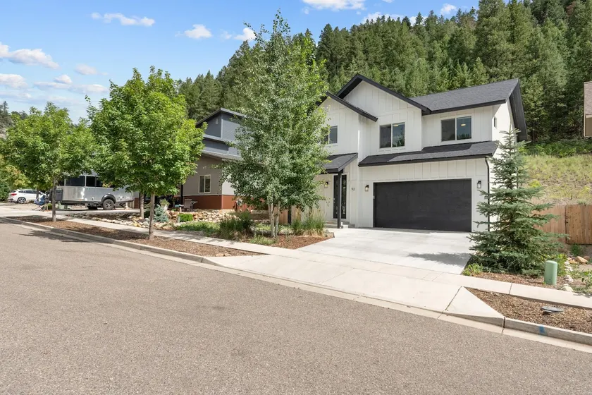 Hot Tub, Air Conditioning, Close to Downtown, Pets - Image 1
