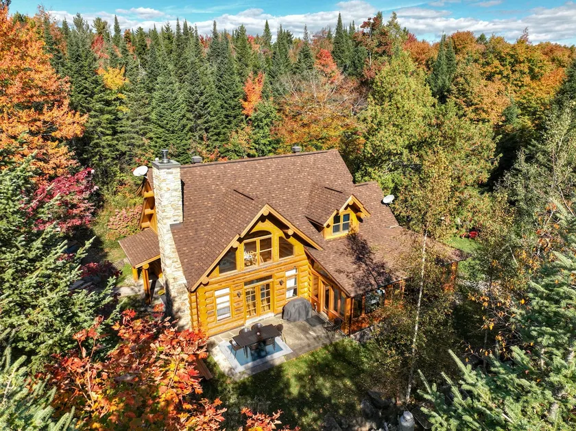 L'Echo Boreal - Hot tub & Private Lake Access - Image 1