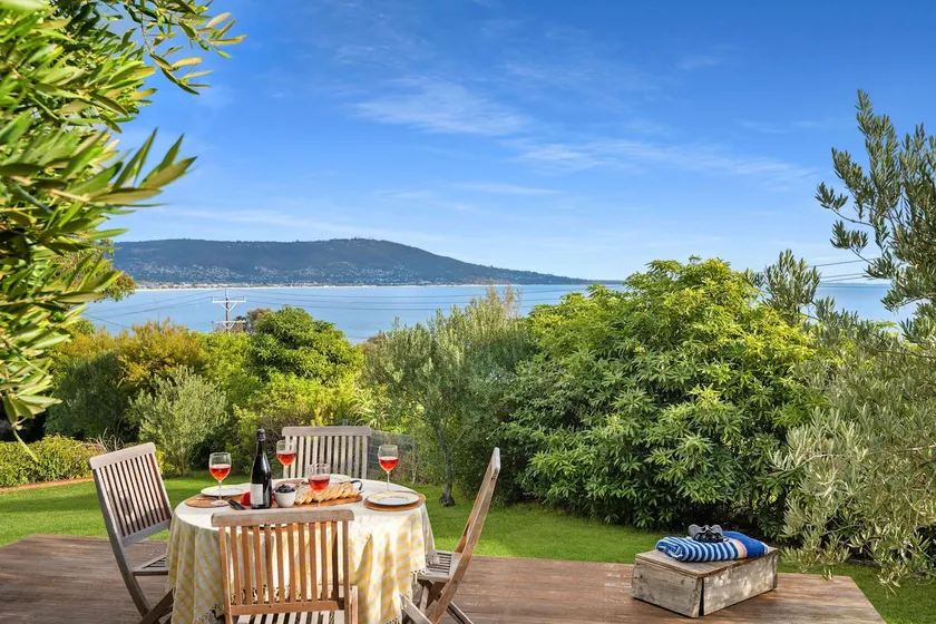 Bayview Retro - Garden Patio Games Beach - Image 1