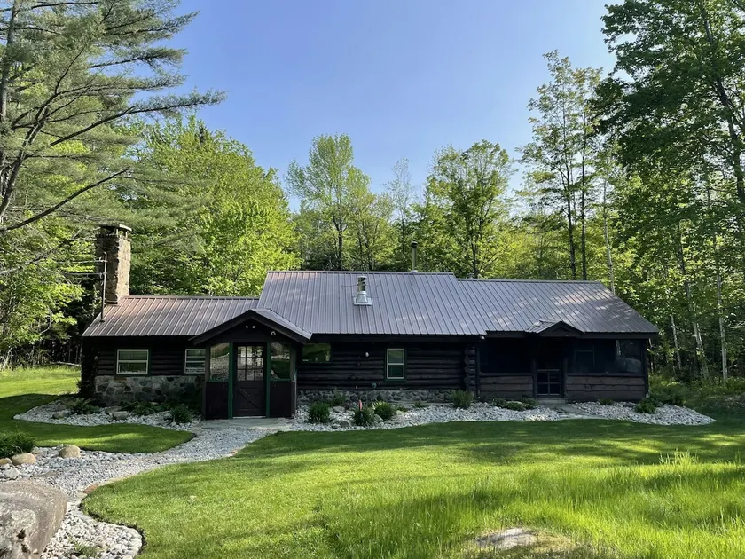3BR Adirondacks | WoodStove | Firepit - Image 1