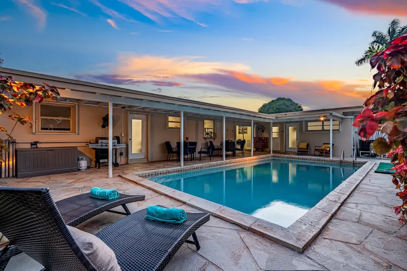 Private pool & games- 4 miles to Hard Rock Stadium - Image 1